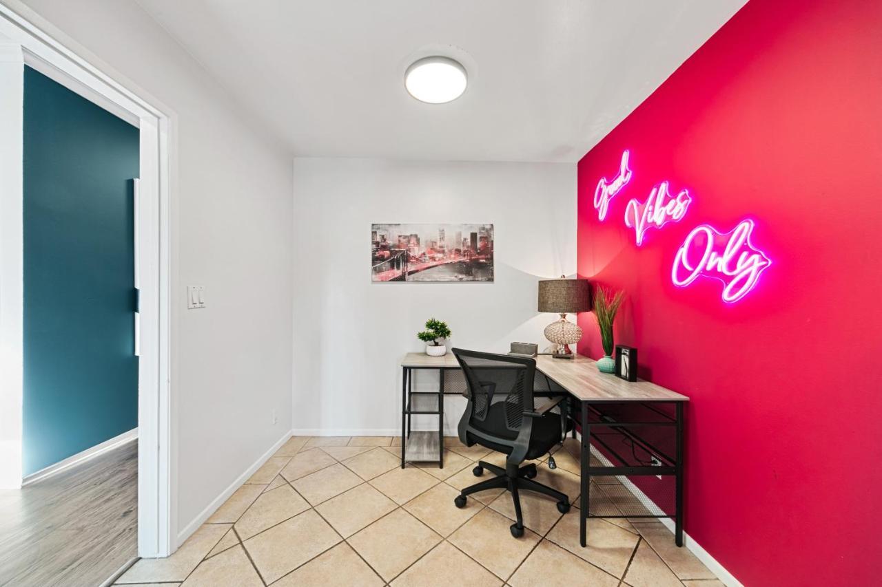 Beverly Hills Chic 2 Bed 2Bath With Patio And Parking 309 Los Angeles Ngoại thất bức ảnh