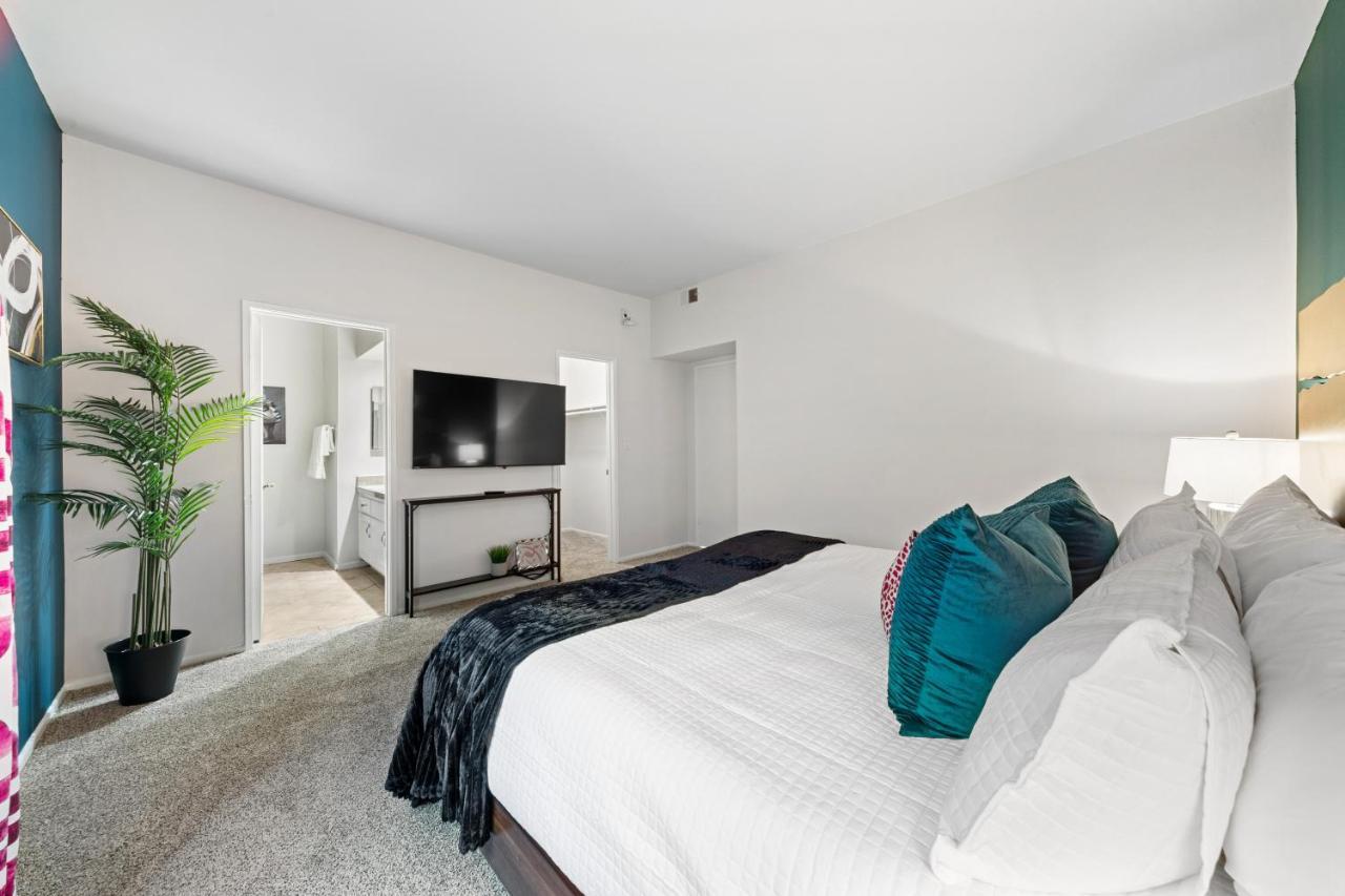 Beverly Hills Chic 2 Bed 2Bath With Patio And Parking 309 Los Angeles Ngoại thất bức ảnh