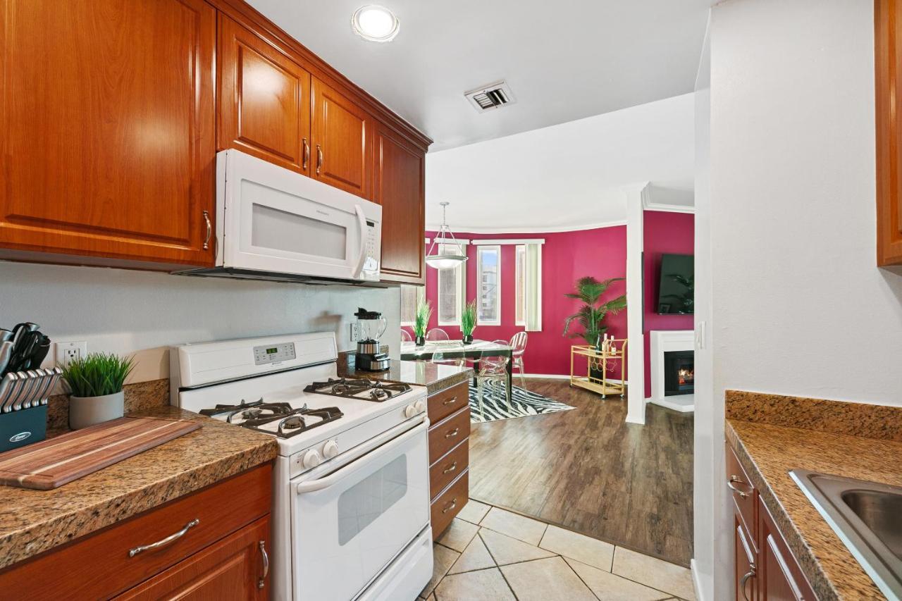 Beverly Hills Chic 2 Bed 2Bath With Patio And Parking 309 Los Angeles Ngoại thất bức ảnh