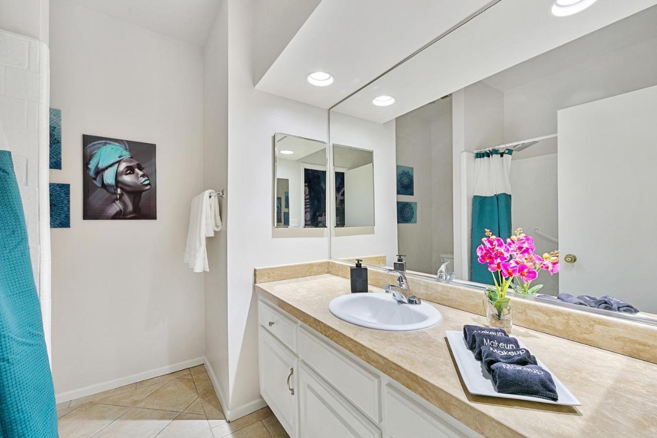 Beverly Hills Chic 2 Bed 2Bath With Patio And Parking 309 Los Angeles Ngoại thất bức ảnh